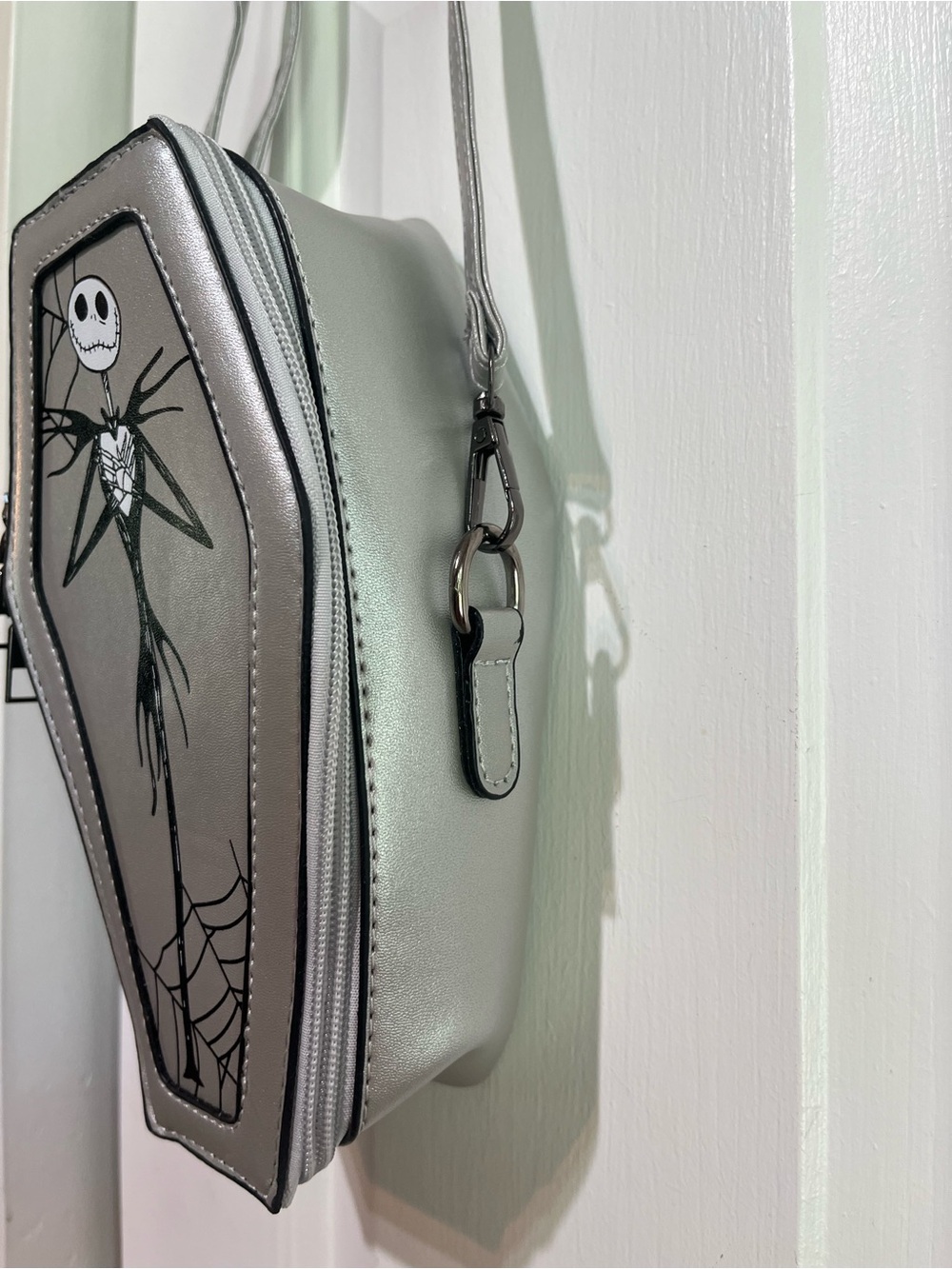 Jack Nightmare Before Christmas Coffin Purse - Picture 4 of 6